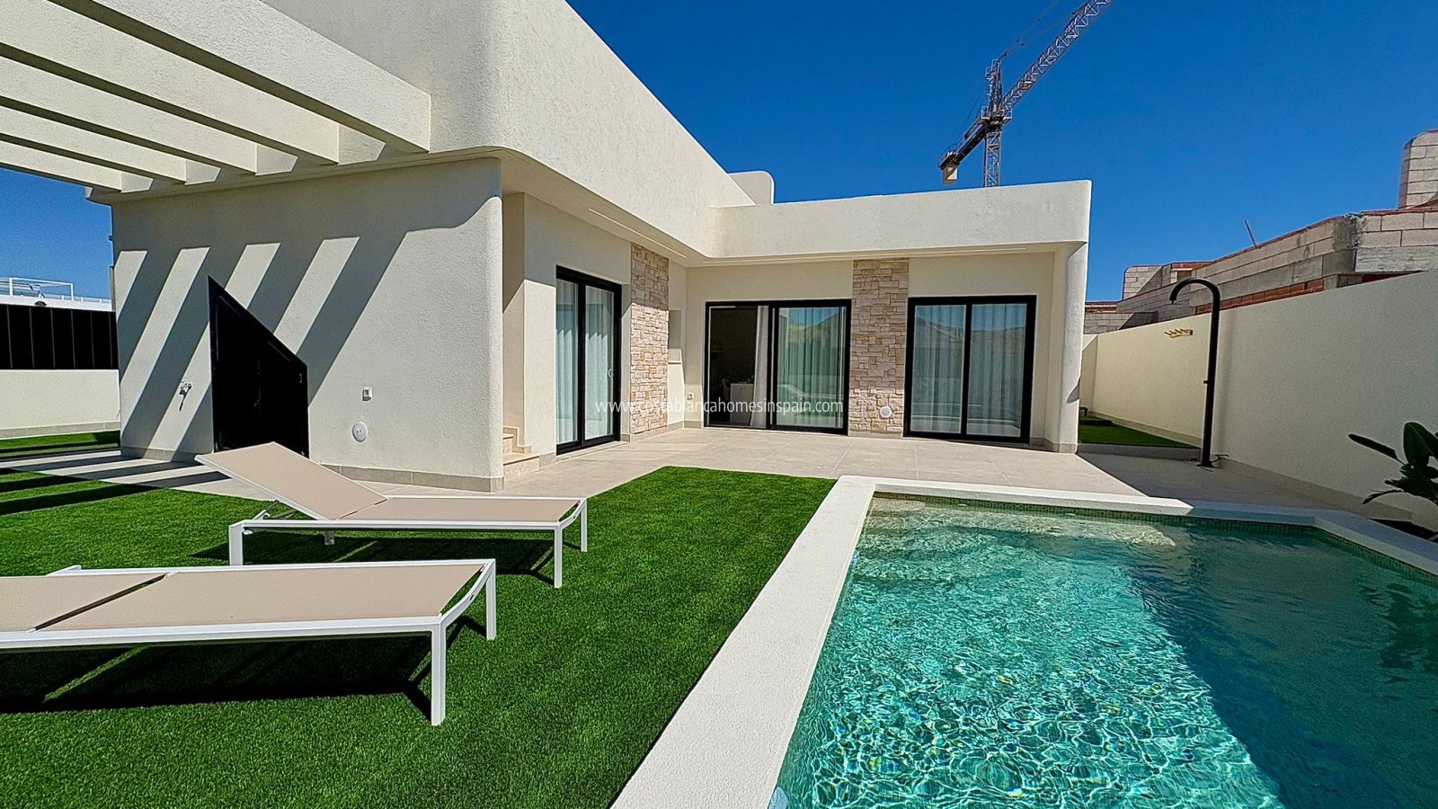 Nouvelle construction - Detached Villa - Roldan
