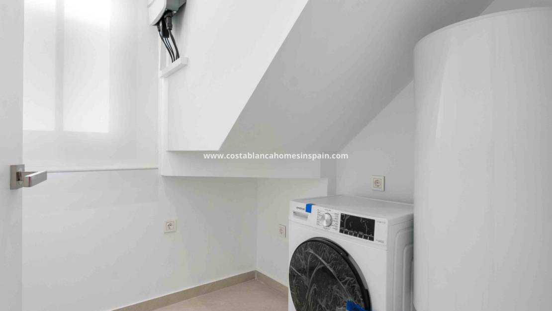 Nouvelle construction - villa - Rojales - Benimar