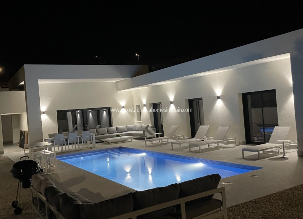 Nybygg - Detached Villa - La Romana - LA ROMANA