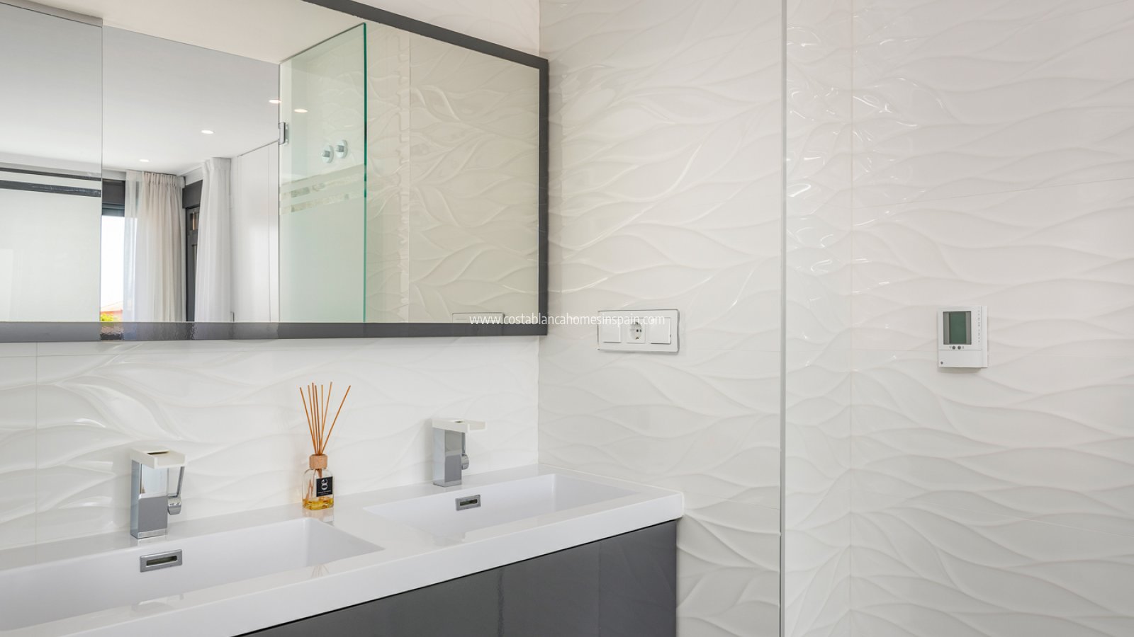 Nybygg - Detached Villa - Playa Paraiso