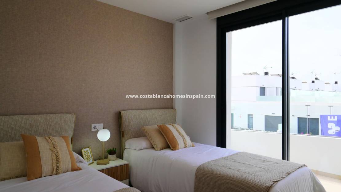 Nybygg -  - Dolores - polideportivo