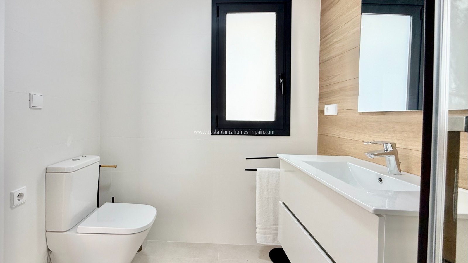 Obra Nueva - Apartment - Cox