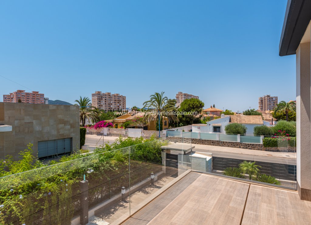 Obra Nueva - Detached Villa - Playa Paraiso