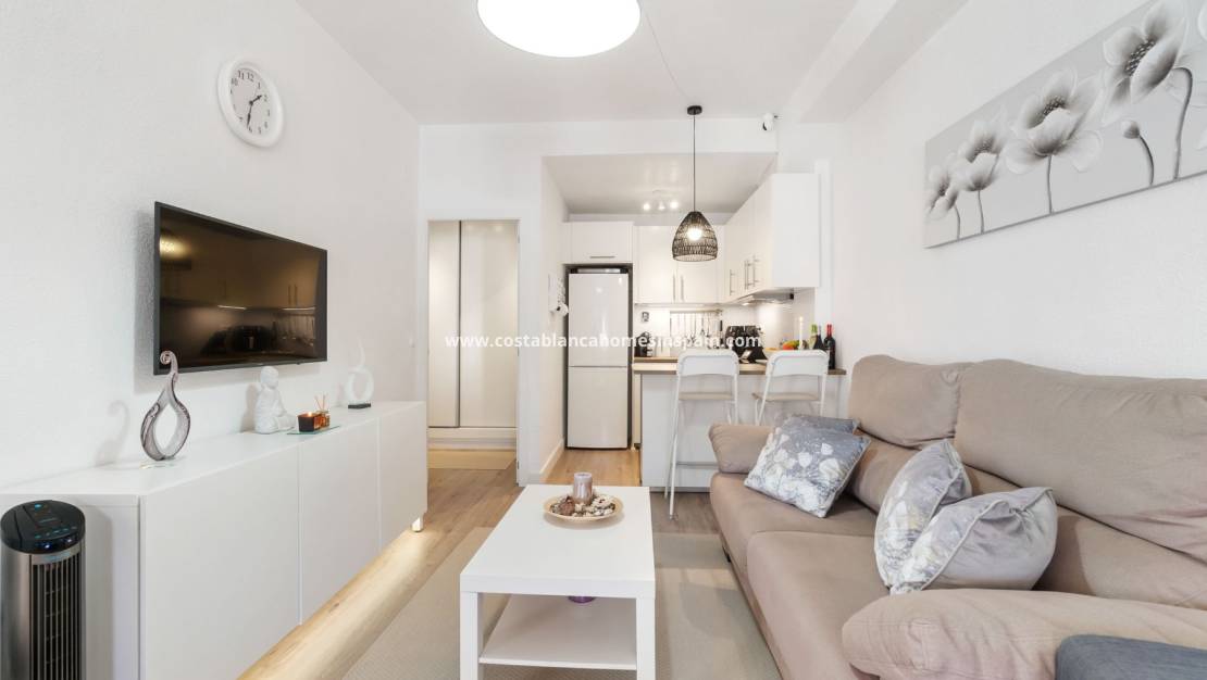 Re-salg - Apartment / flat - Torrevieja - Playa de los Locos