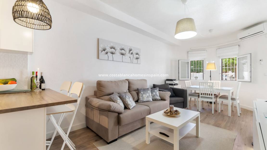 Re-salg - Apartment / flat - Torrevieja - Playa de los Locos