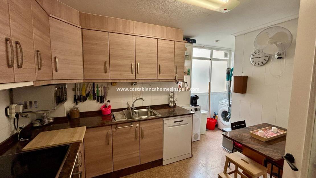 Re-salg - Apartment - Los Montesinos