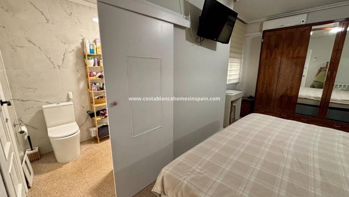 Re-salg - Apartment - Los Montesinos