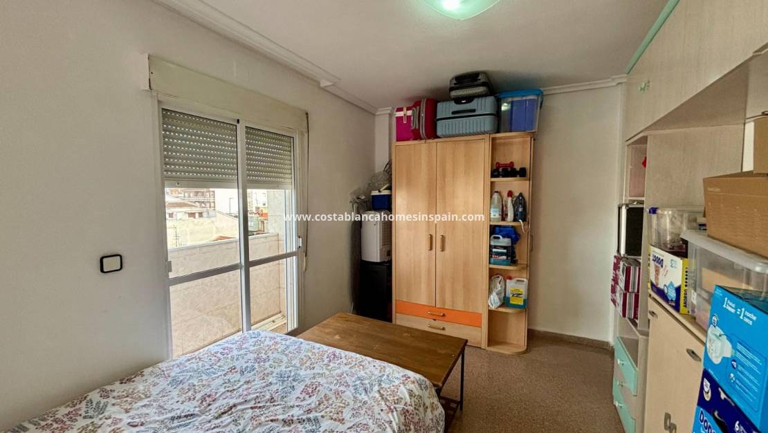 Re-salg - Apartment - Los Montesinos