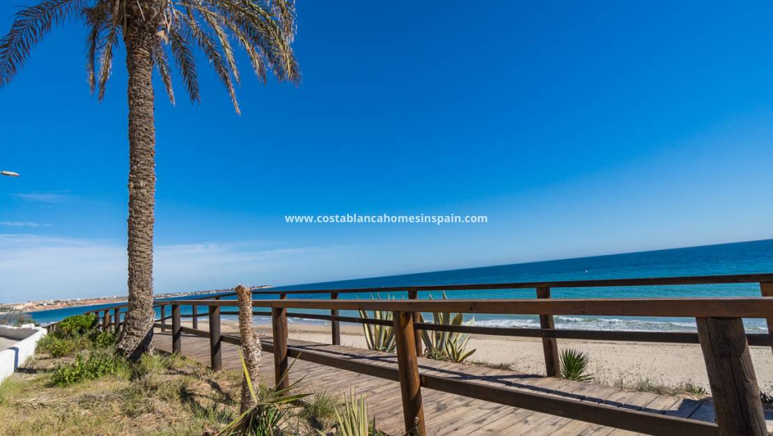Re-salg - Apartment - Mil Palmeras - Beach