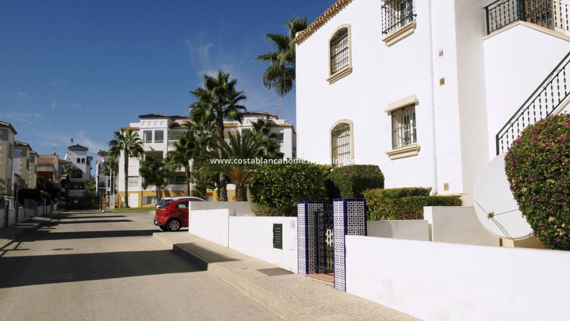 Re-salg - Apartment - Orihuela Costa - Villamartin