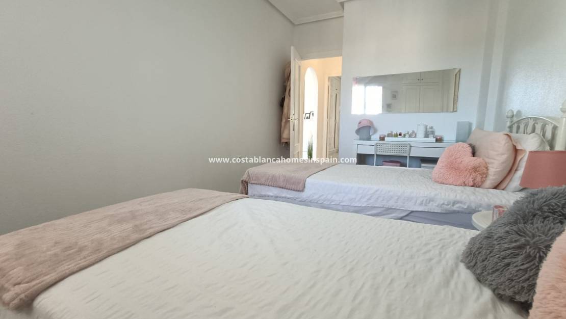 Re-salg - Apartment - Orihuela Costa - Villamartin