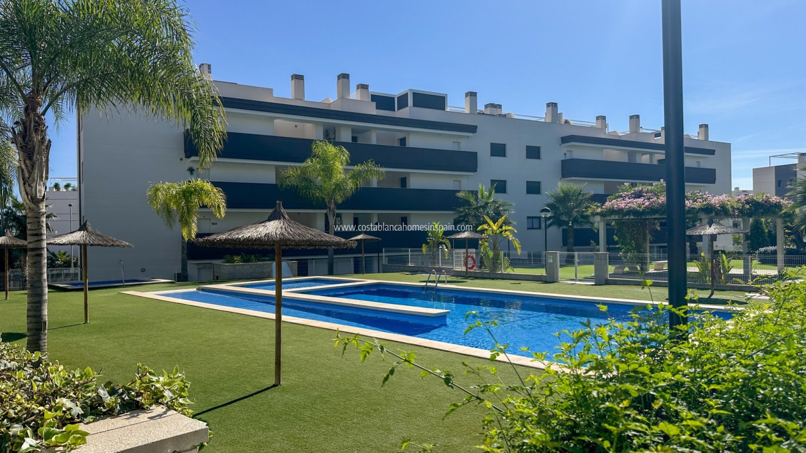 Re-salg - Apartment - Orihuela - Villamartin