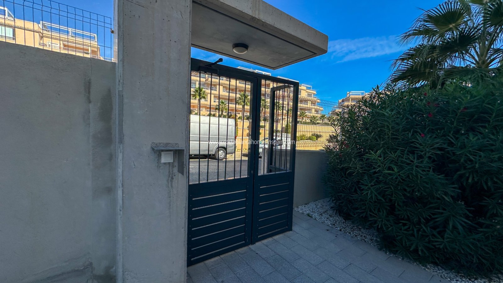 Re-salg - Apartment - Orihuela - Villamartin