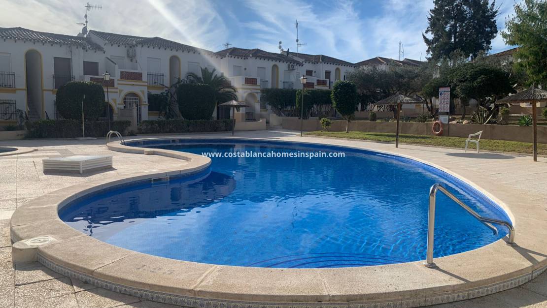 Re-salg - Apartment - Orihuela - Villamartin