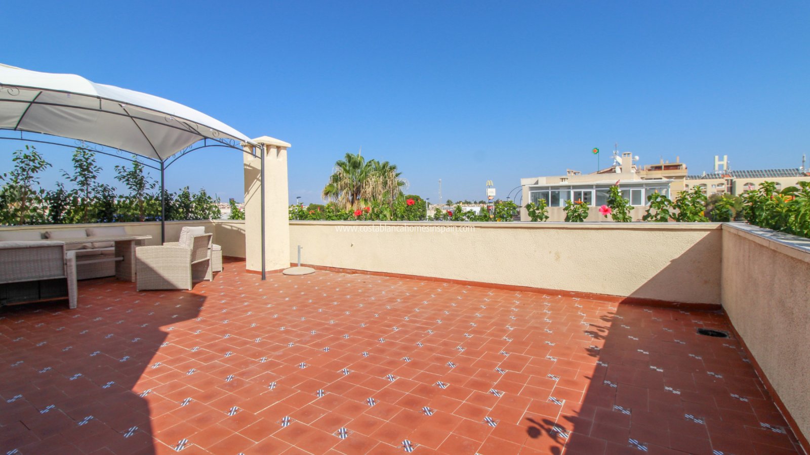 Re-salg - Apartment - Punta Prima - Beachside