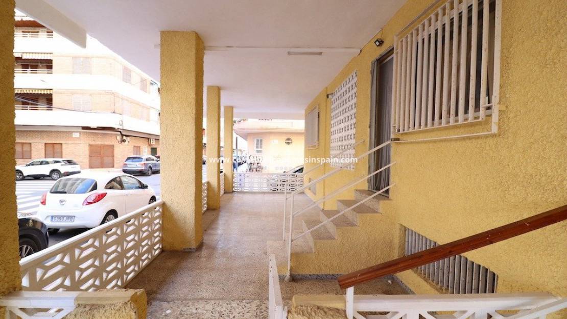 Re-salg - Apartment - Torrevieja - Acequion