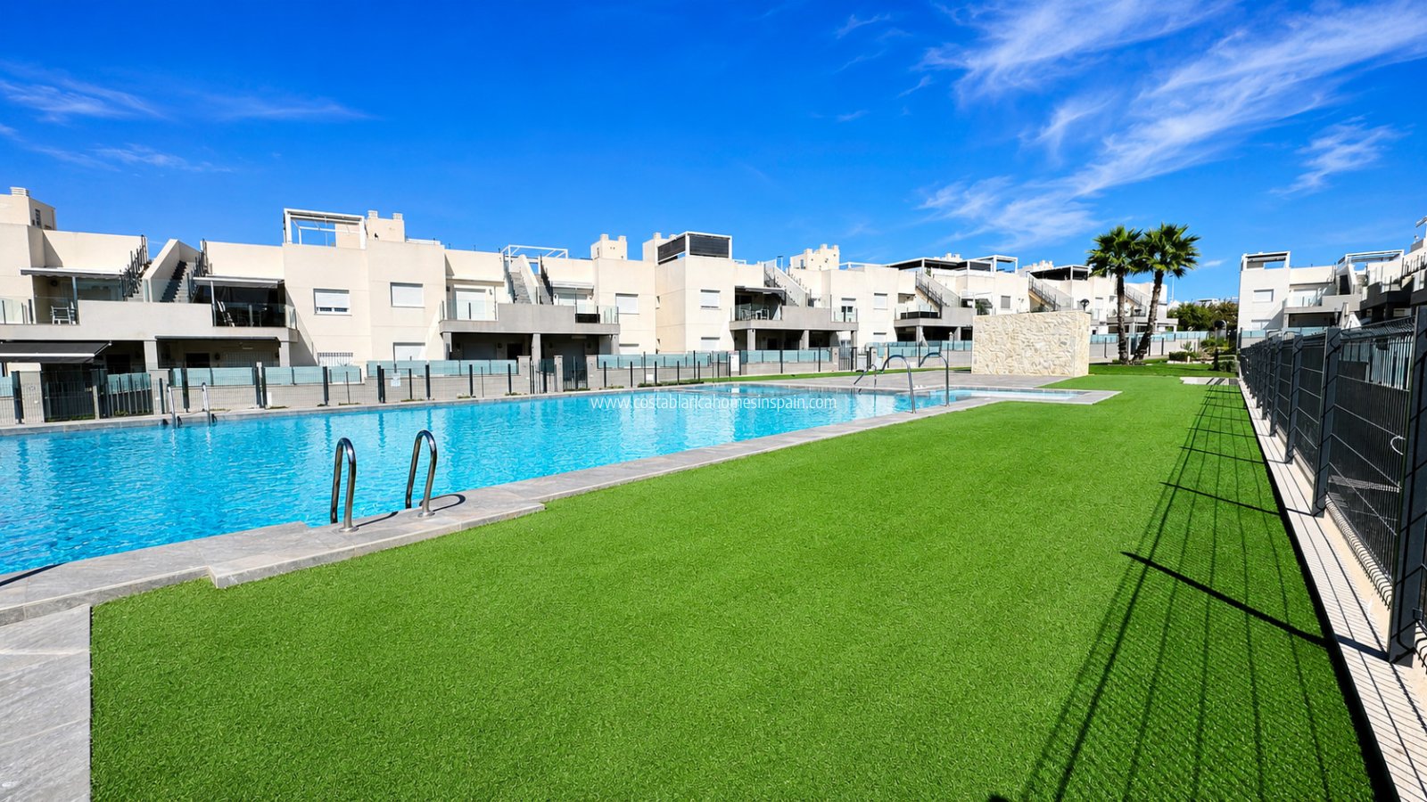 Re-salg - Apartment - Torrevieja - Aguas Nuevas