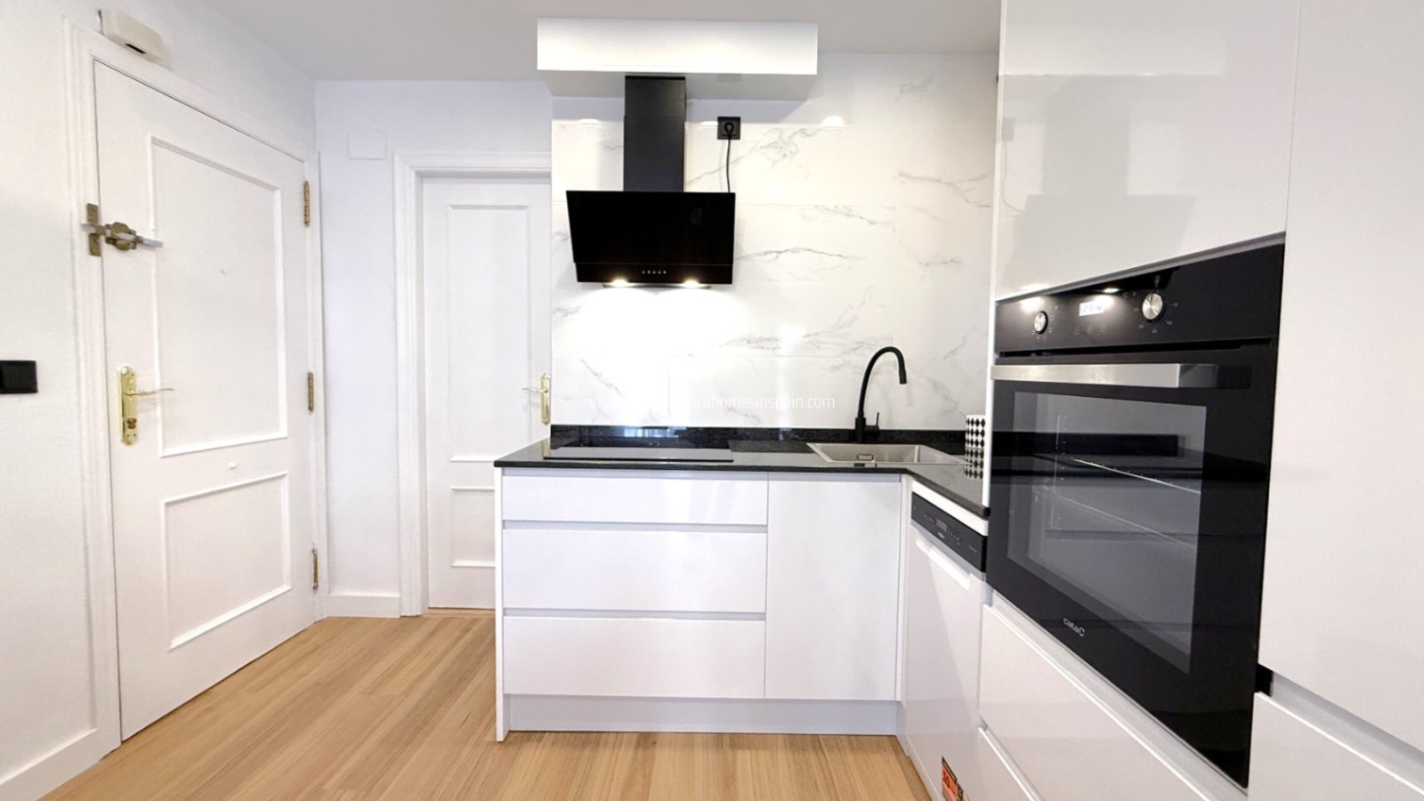 Re-salg - Apartment - Torrevieja - Costa Blanca