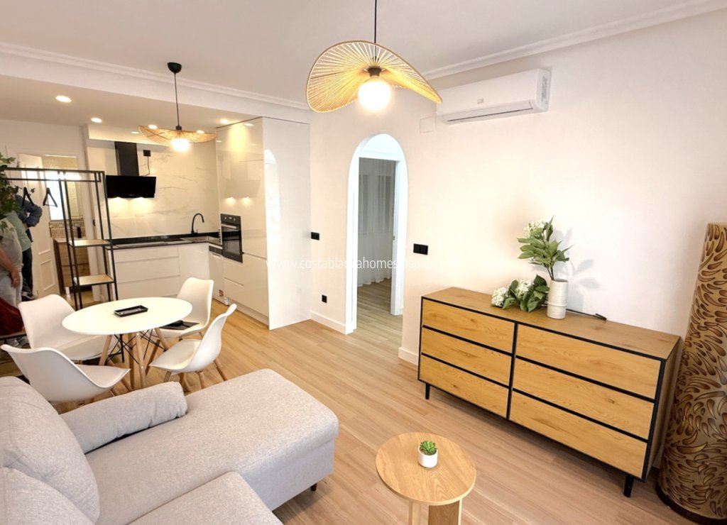 Re-salg - Apartment - Torrevieja - Costa Blanca