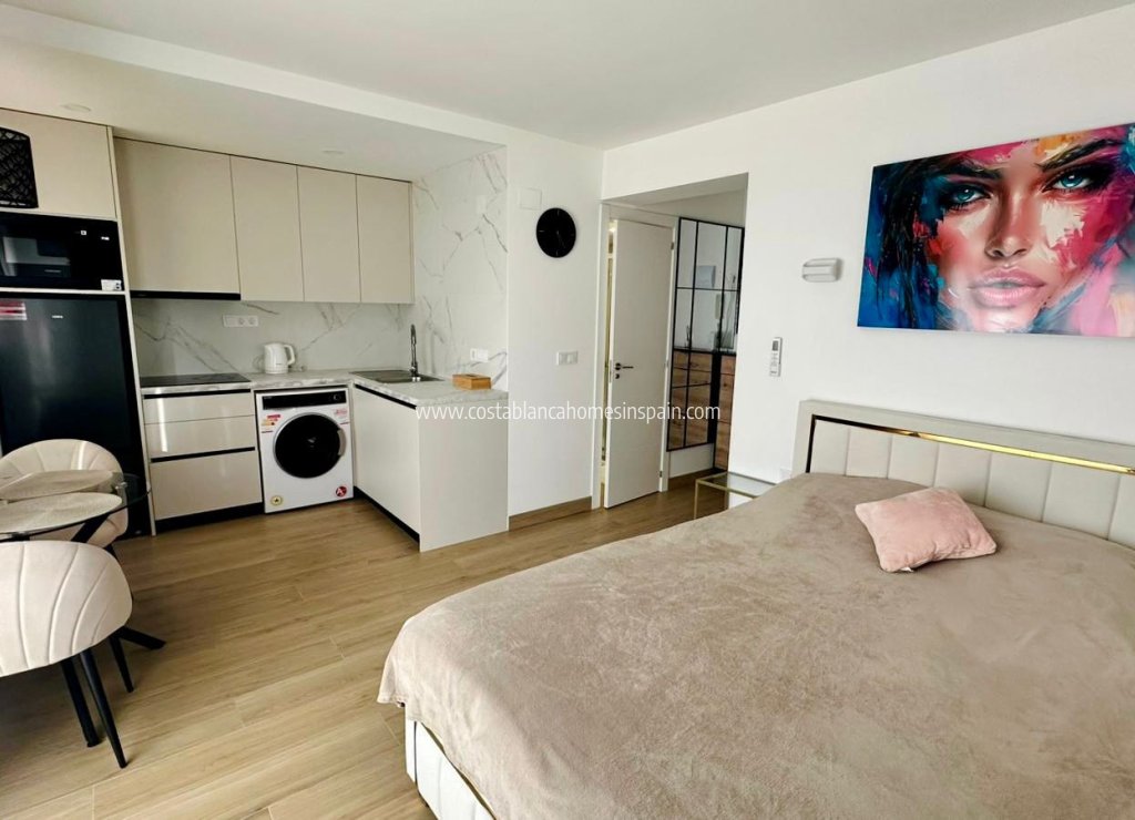 Re-salg - Apartment - Torrevieja - Curva del Palangre