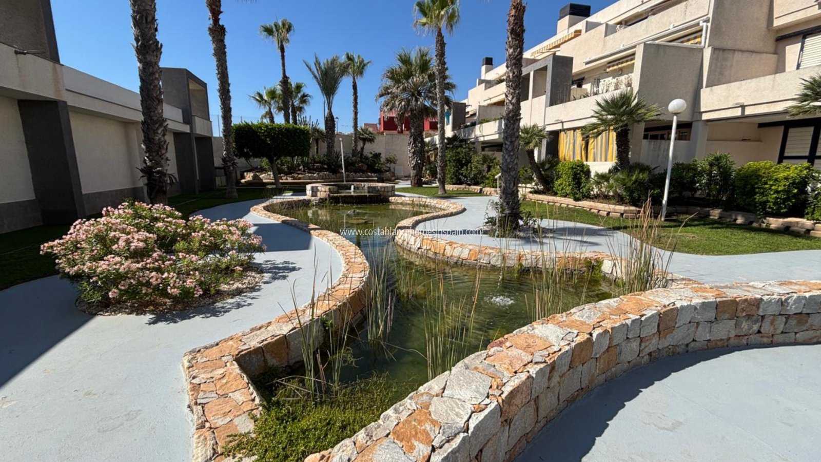 Re-salg - Apartment - Torrevieja - La Mata