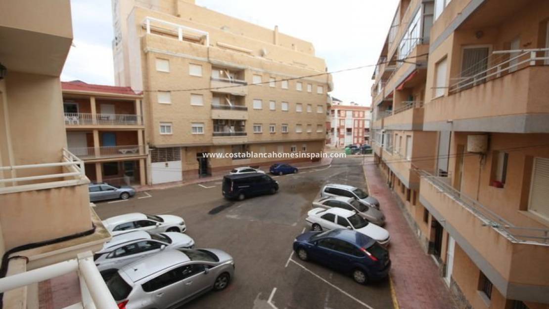 Re-salg - Apartment - Torrevieja - La Mata
