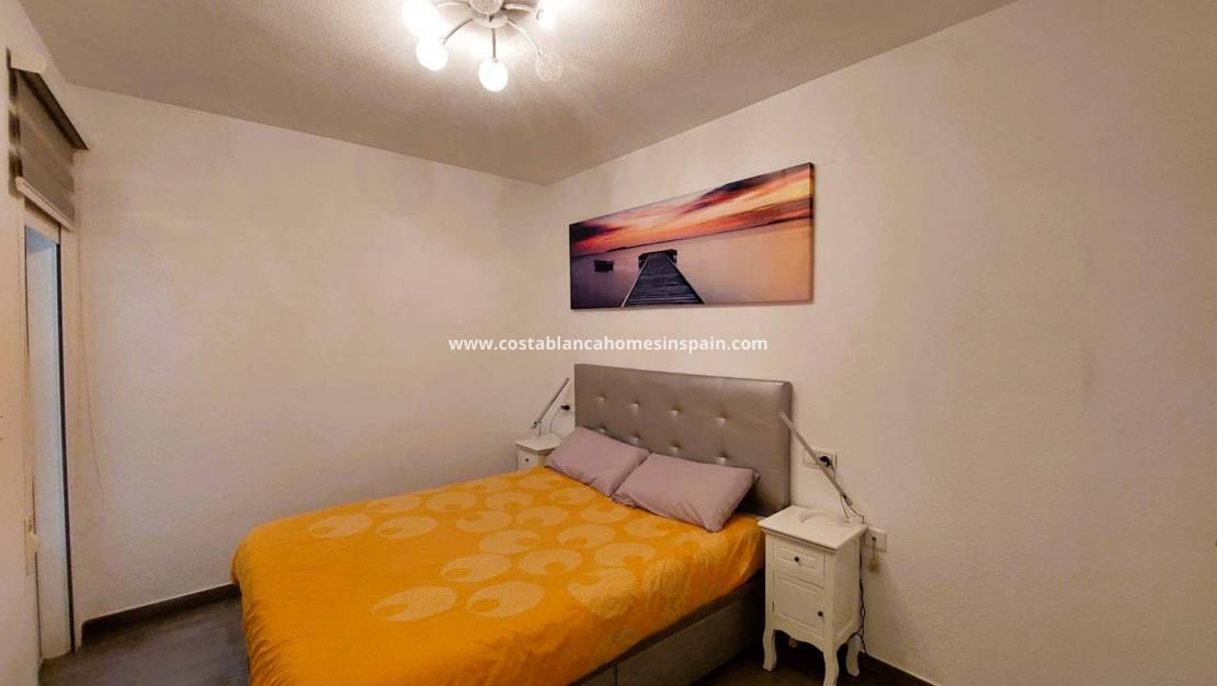 Re-salg - Apartment - Torrevieja - Paseo maritimo