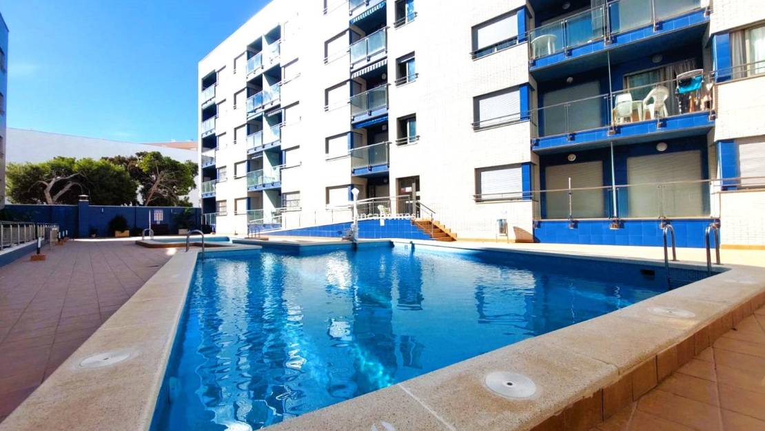 Re-salg - Apartment - Torrevieja - Playa del Cura