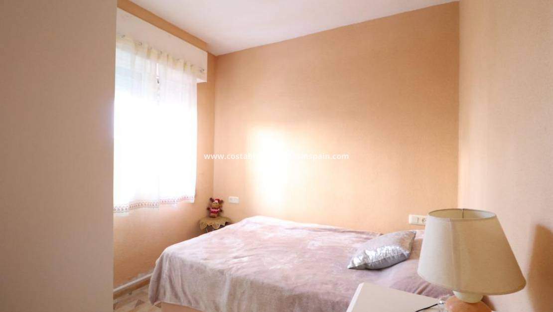 Re-salg - Apartment - Torrevieja - Puerto