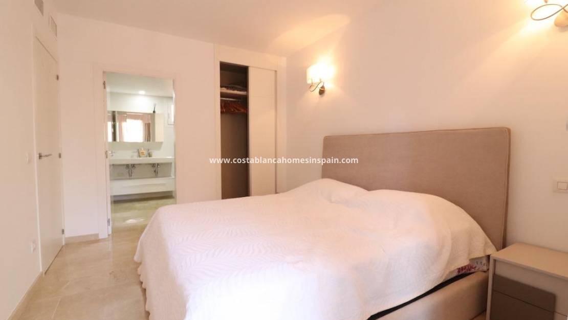 Re-salg - Apartment - Torrevieja - Punta Prima