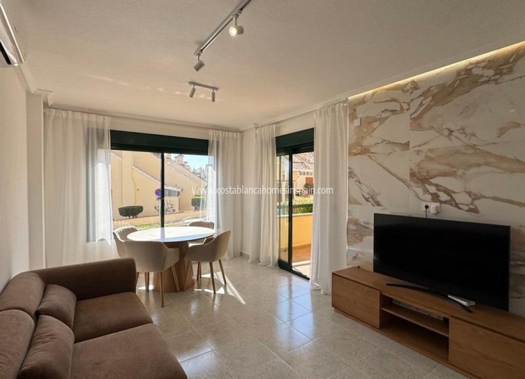Re-salg - Apartment - Villamartin