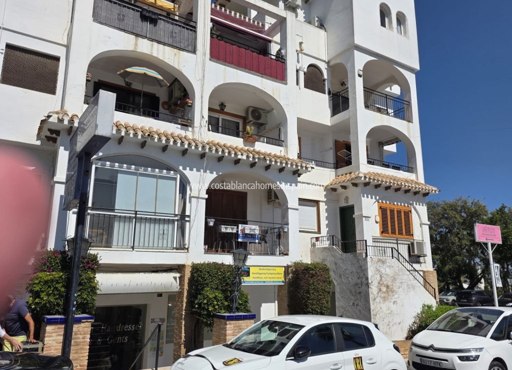 Re-salg - Apartment - Villamartin