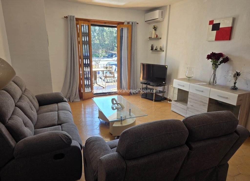 Re-salg - Apartment - Villamartin