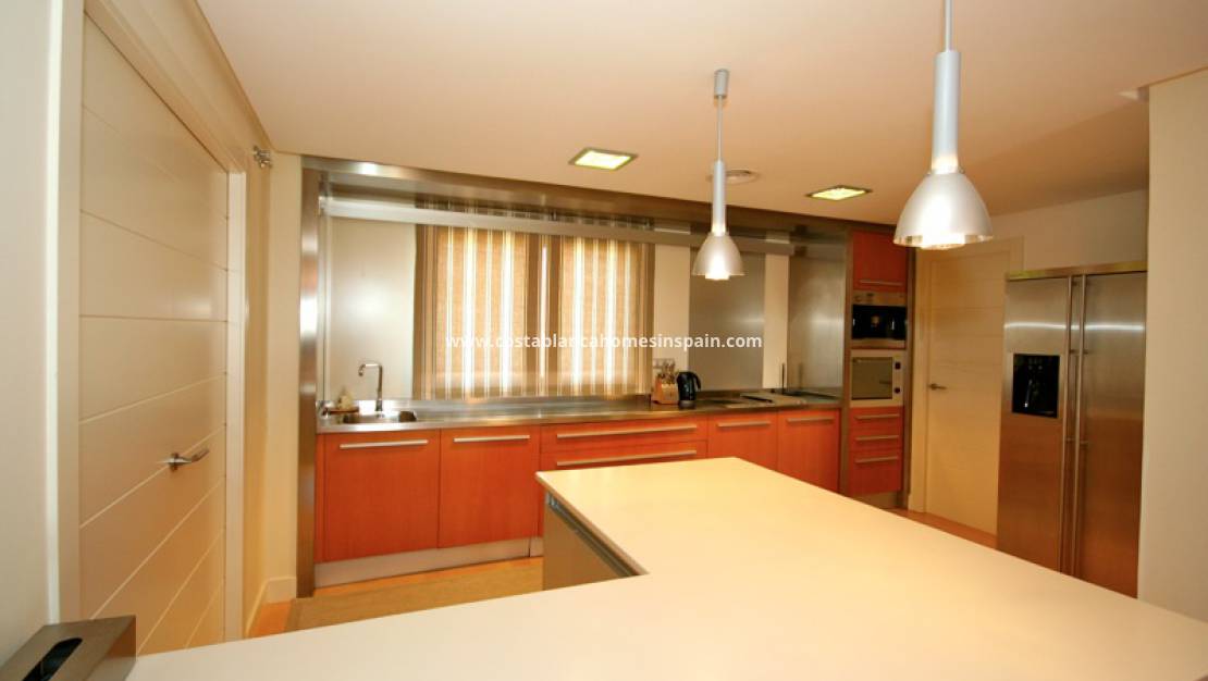 Re-salg - Apartment - Villamartin