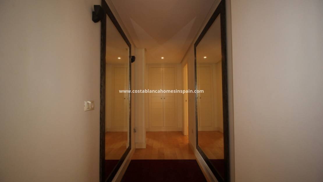 Re-salg - Apartment - Villamartin