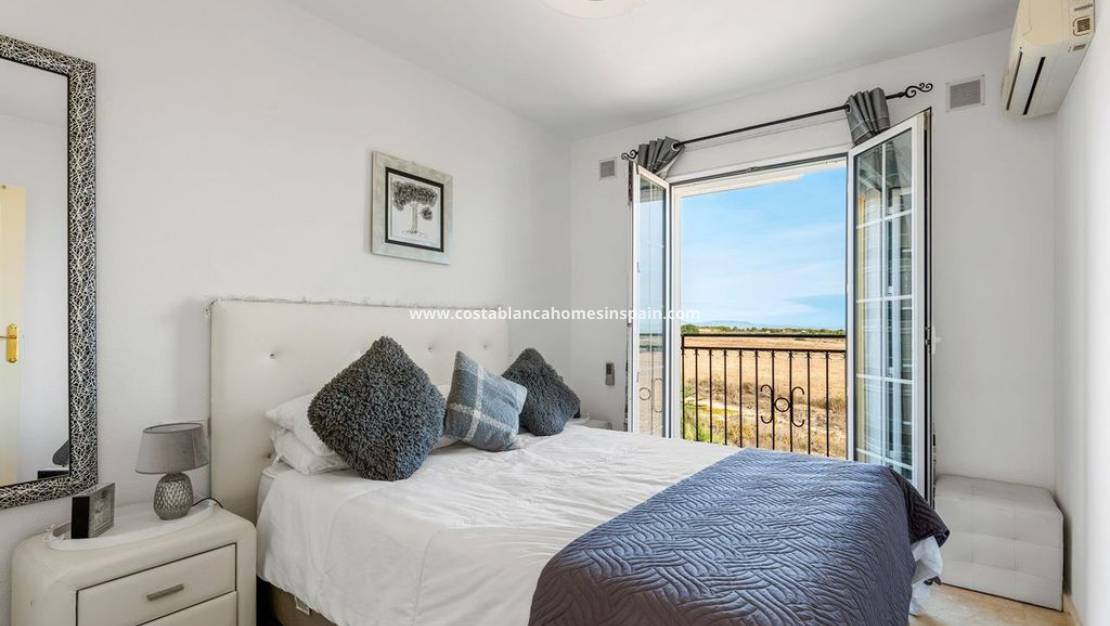 Re-salg - Apartment - Villamartin