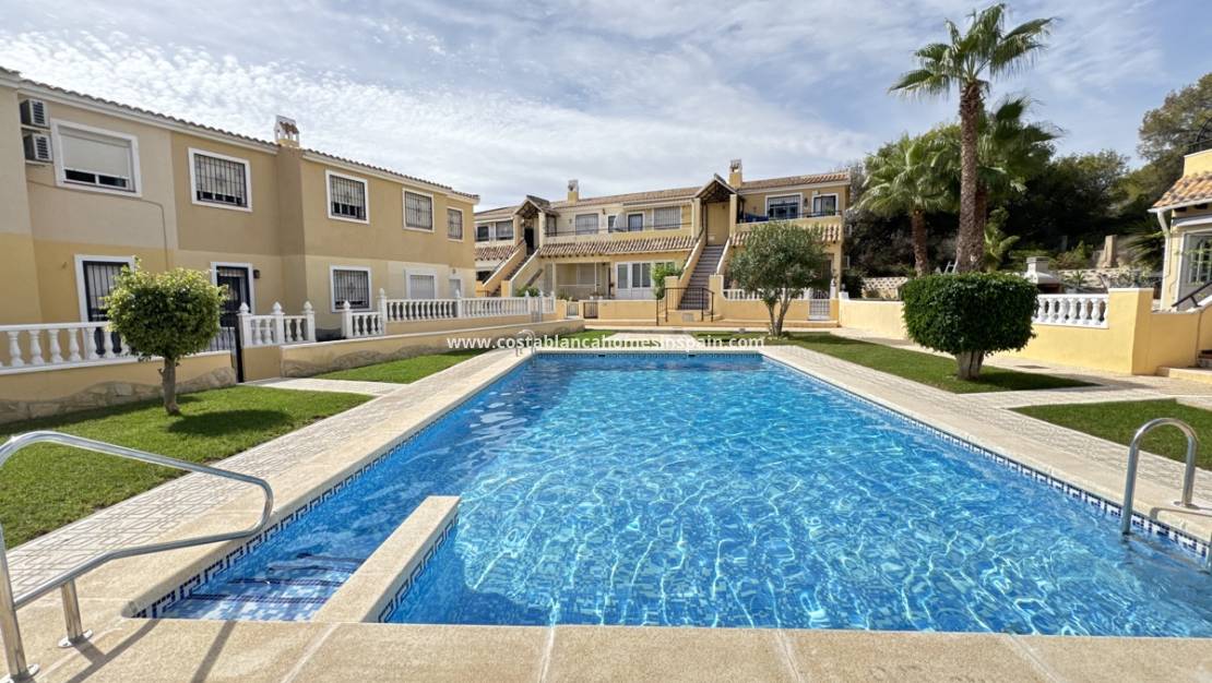 Re-salg - Apartment - Villamartin