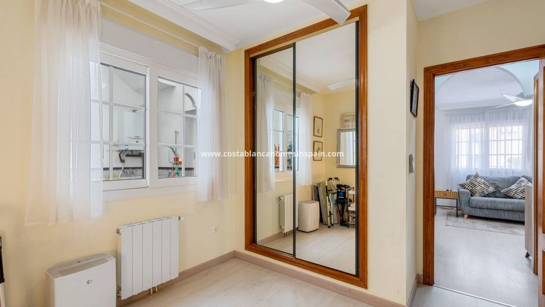 Re-salg - Apartment - Villamartin