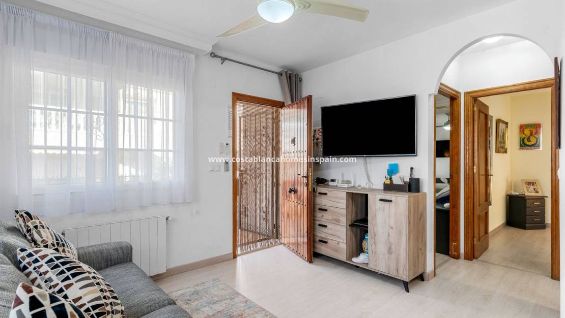 Re-salg - Apartment - Villamartin