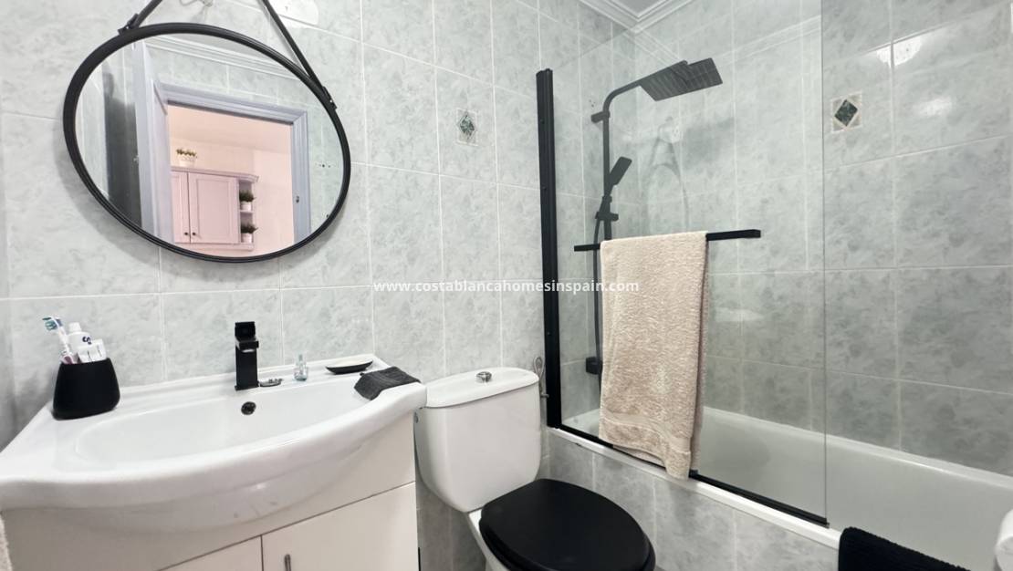 Re-salg - Apartment - Villamartin