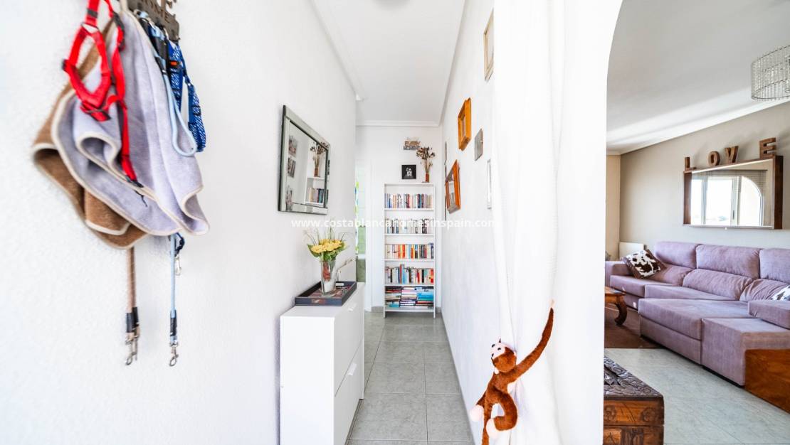 Re-salg - Apartment - Villamartin