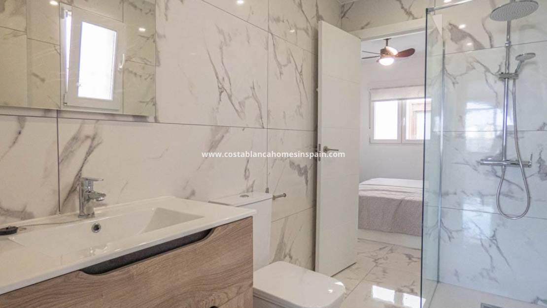 Re-salg - Apartment - Villamartin