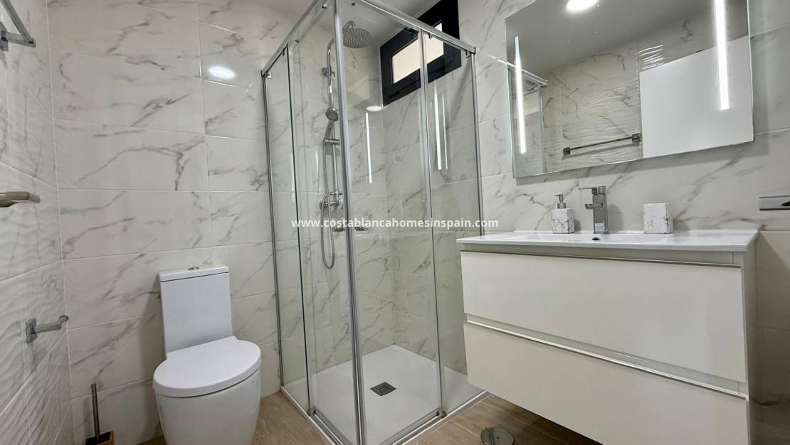 Re-salg - Apartment - Villamartin