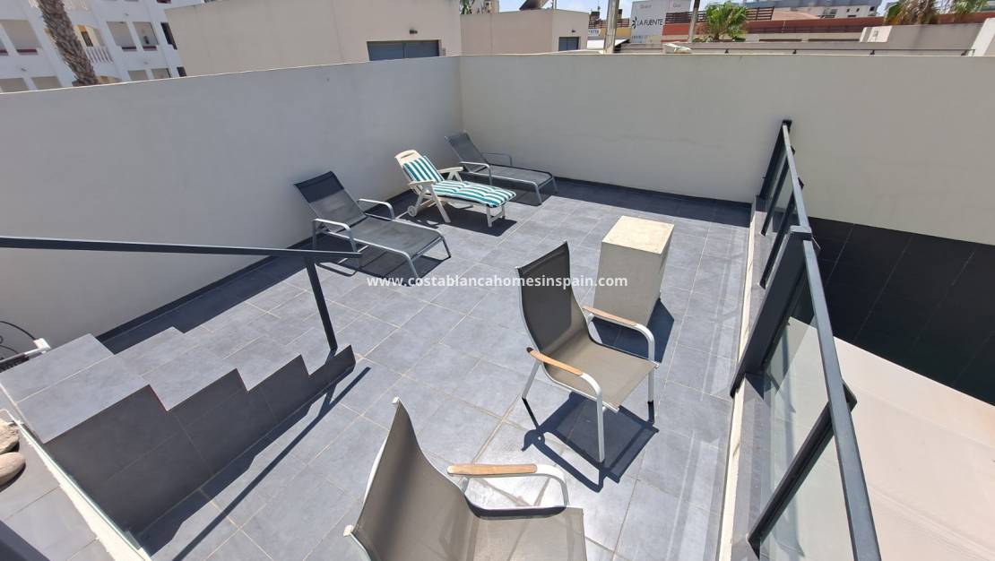 Re-salg - Bungalow - Orihuela - Villamartin