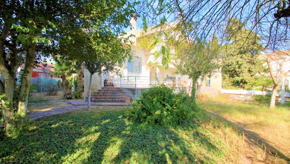 Re-salg -  - Campoamor