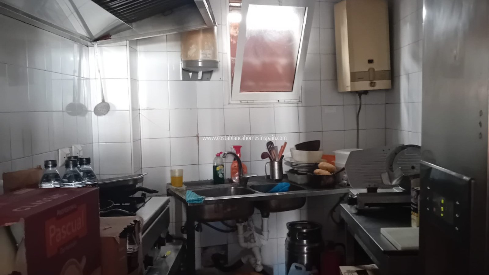 Re-salg - Commercial - Torrevieja - Center Torrevieja