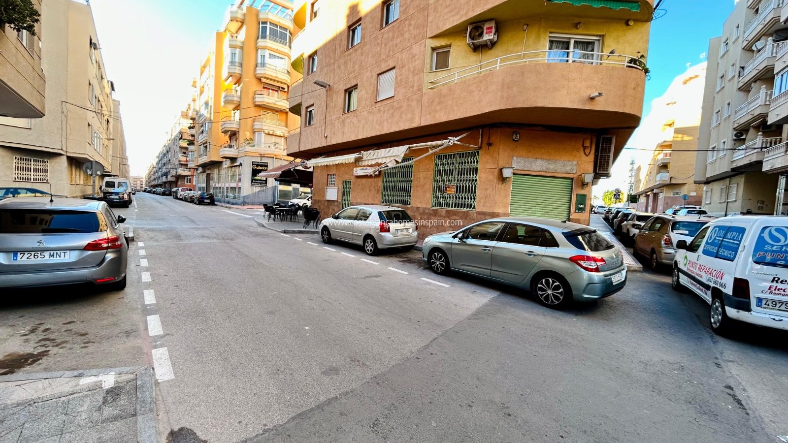 Re-salg - Commercial - Torrevieja - Center Torrevieja