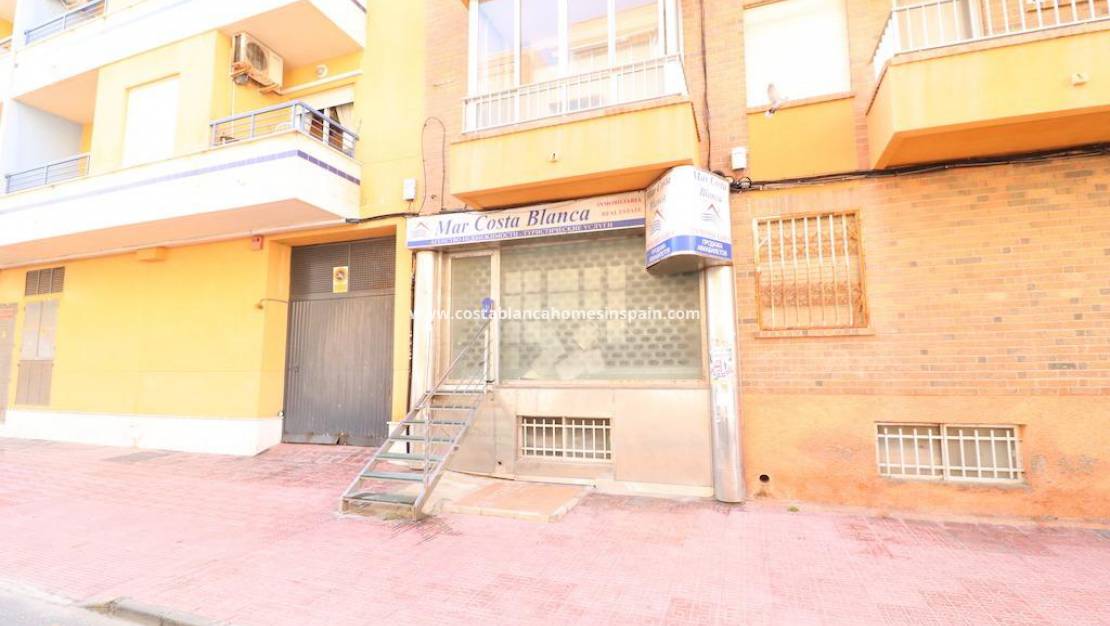 Re-salg - Commercial Unit - Torrevieja - Playa del Cura