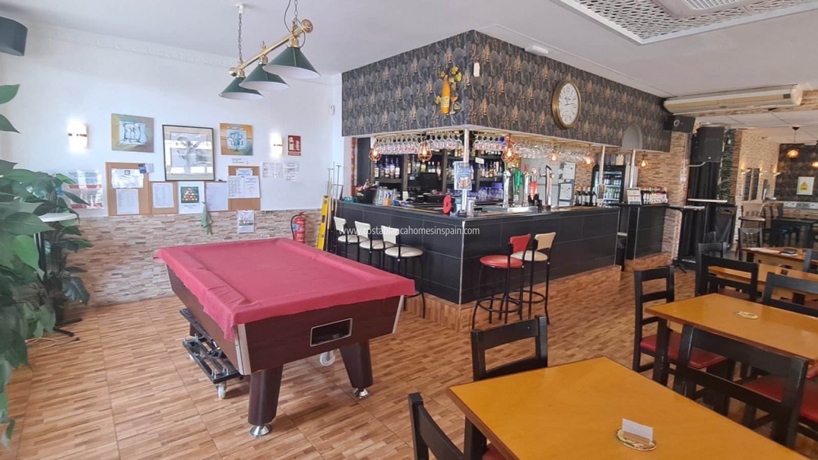 Re-salg - Commercial - Villamartin - Orihuela Costa