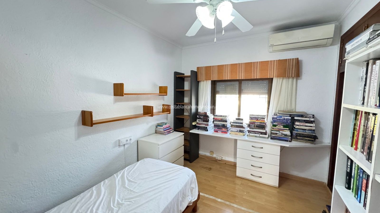 Re-salg - Detached Villa - Cabo Roig